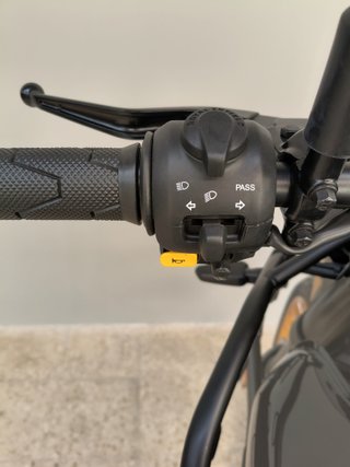 Royal Enfield Himalayan 450 Negra/Gris