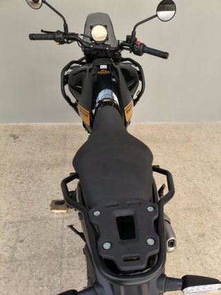 Royal Enfield Himalayan 450 Negra/Gris