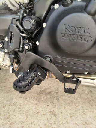 Royal Enfield Himalayan 450 Negra/Gris