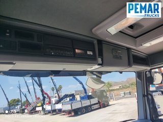 RENAULT C 380 8X4 CHASIS 32T