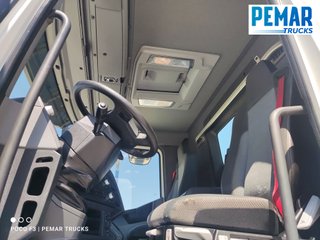 RENAULT C 380 8X4 CHASIS 32T