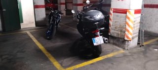 Plaza parking para coche pequeño o 2 motos
