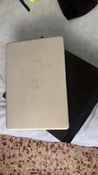 Base portátil plateada