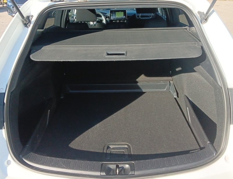Toyota Auris 2023, foto 7