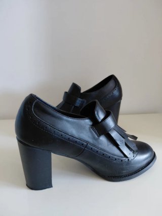 Zapatos estilo retro negros