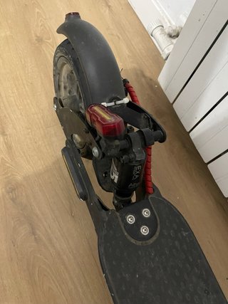 Patinete eléctrico negro pro 2