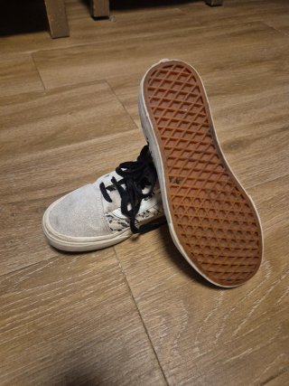 Vans Old Skool Beige y Negro