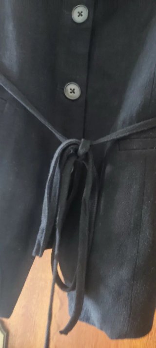 Colete preto botões cinto tamanho L