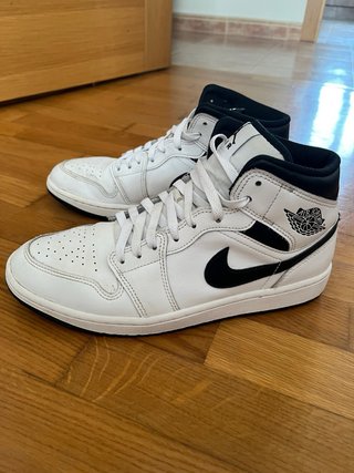 Air Jordan Altas Blancas/Negras Talla 43