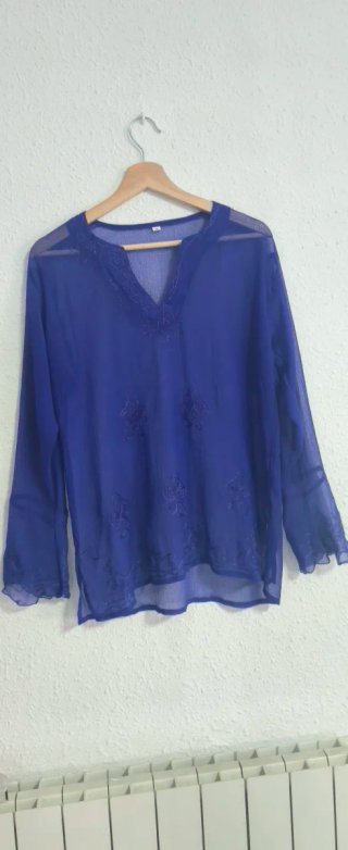 Blusa transparente azul talla M