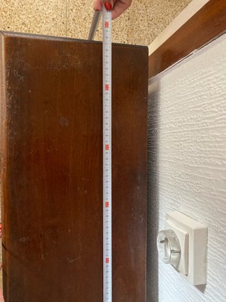 Mueble de madera en buen estado