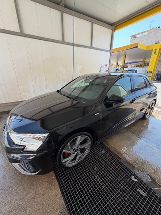 Audi A3 black line
