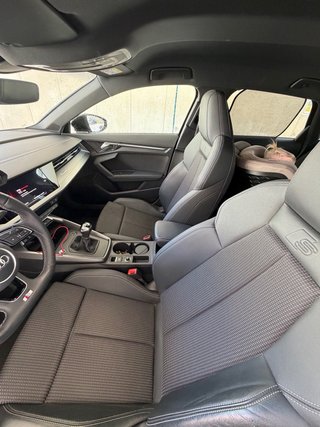 Audi A3 black line