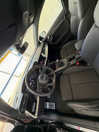 Audi A3 black line