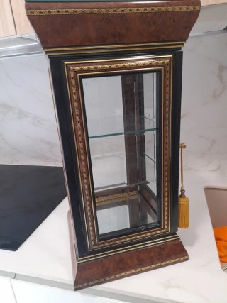 Vitrina pequeña madera y cristal