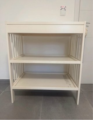 Cambiador de bebé de madera