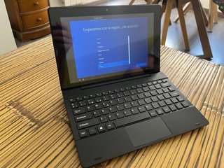 2 en 1. Denver NBQ-10125ES Tablet 10 4GB/64GB
