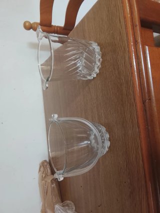 Cubiteras grandes de cristal