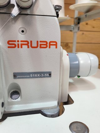 Máquina Overlock Siruba de 5 hilos