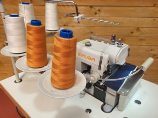 Máquina Overlock Siruba de 5 hilos