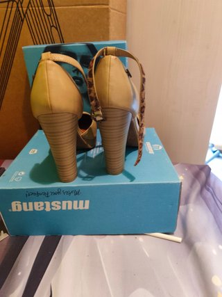 Zapatos Mustang Beige Mujer Talla 38