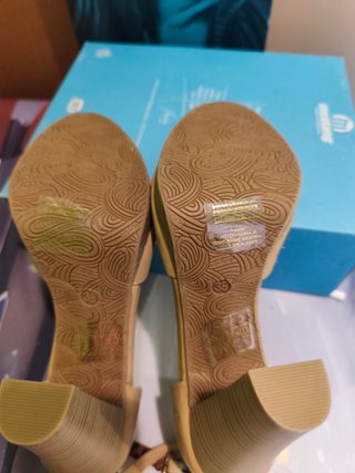Zapatos Mustang Beige Mujer Talla 38