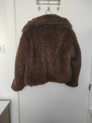 Chaqueta pelo marrón