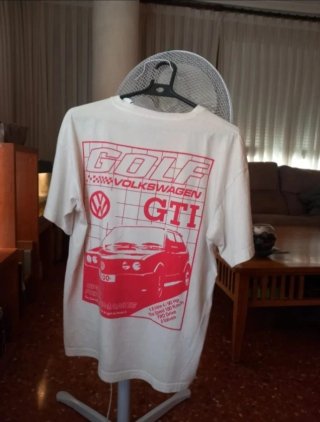 Camiseta Pull&Bear x Volkswagen Talla S