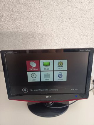 Televisor LG Flatron M197WD 20