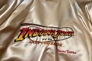 Chaqueta Indiana Jones dorada