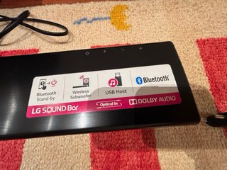 Barra de Sonido y Subwoofer LG Negro