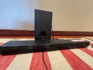 Barra de Sonido y Subwoofer LG Negro