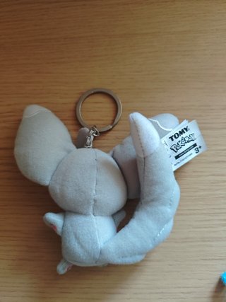 Lote 3 Peluches Pokémon: Meowth, Azurill, Minccino