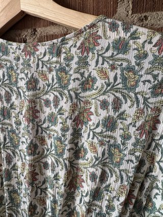 Vestido midi floral verde
