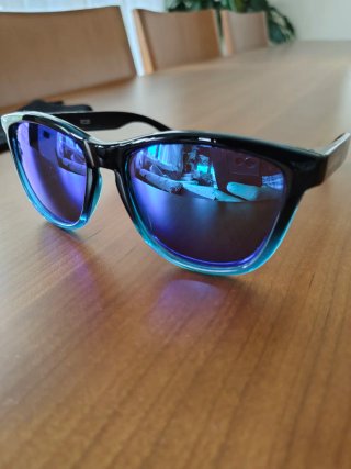 Gafas de Sol Hawkers Polarizadas Negras y Azules