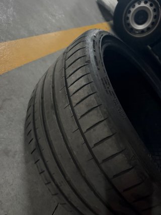 Neumático FALKEN 285/30 ZR 19