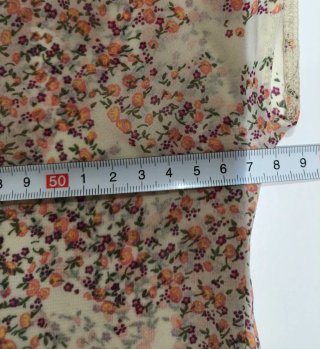 Blusa Wallis floral M bastante amplia