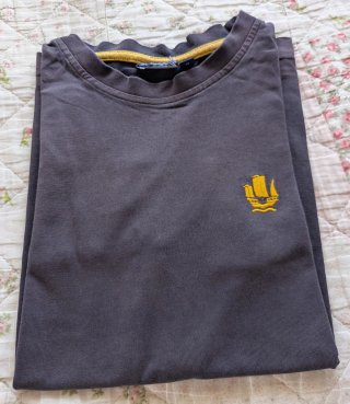 Camiseta deportiva Fomento con logo
