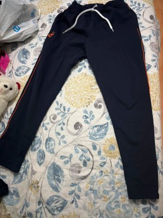 Uniforme deportivo colegio Divina Pastora