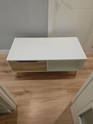 Mesa auxiliar TV nórdica blanca y madera