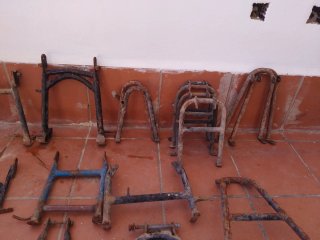 Caballetes de moto antiguos