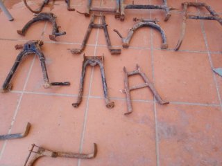 Caballetes de moto antiguos