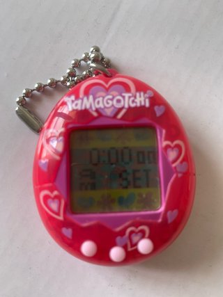Tamagotchi Lots of Love llavero