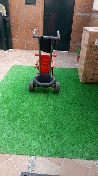 Triciclo infantil rojo