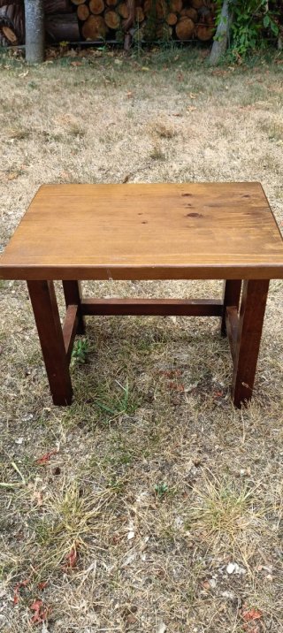 Mesa auxiliar de madera 40x51x37