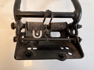 Bisagra soporte asiento Honda Pantheon 4T 125 150