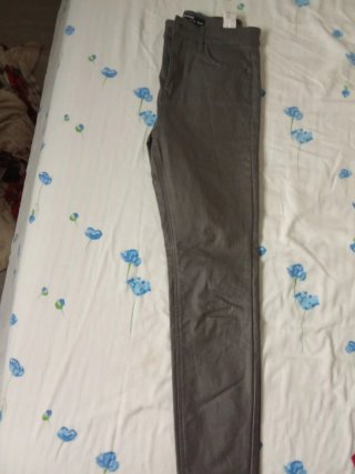 Pantalones Stradivarius grises talla 36
