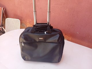 Maleta de cabina Gloria Ortiz con ruedas