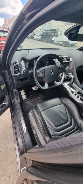DS 5 Modelo Alto de Gama, Automático, Cuero, etc.