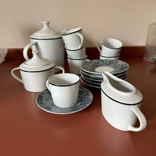 Juego de café porcelana Victorio & Lucchino